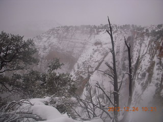 113 84q. Zion National Park - cloudy, foggy Observation Point hike