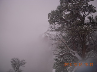 116 84q. Zion National Park - cloudy, foggy Observation Point hike