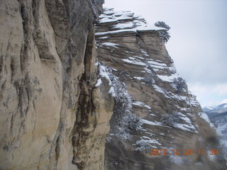 187 84q. Zion National Park - cloudy, foggy Observation Point hike