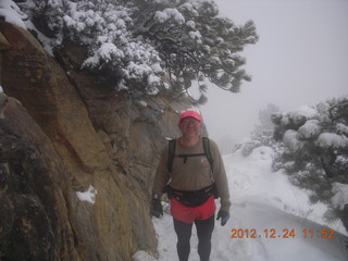 195 84q. Zion National Park - cloudy, foggy Observation Point hike - Adam