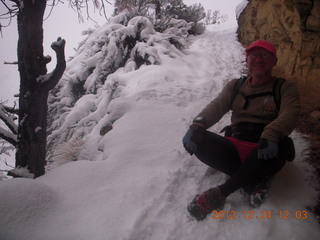 197 84q. Zion National Park - cloudy, foggy Observation Point hike - Adam