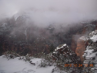 228 84q. Zion National Park - cloudy, foggy Observation Point hike