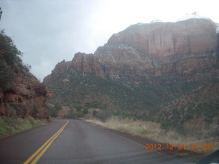 253 84q. Zion National Park - drive