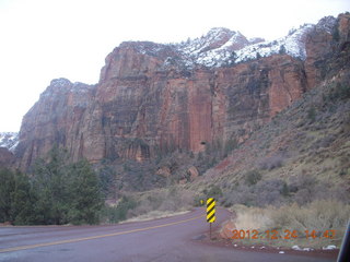 254 84q. Zion National Park - drive