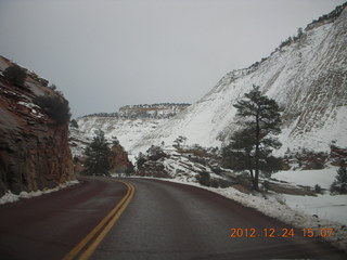 284 84q. Zion National Park - drive