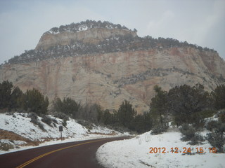 288 84q. Zion National Park - drive