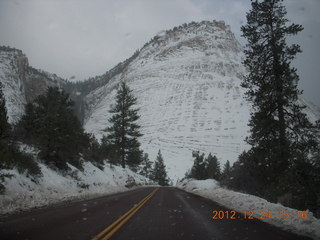 296 84q. Zion National Park - drive