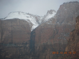 324 84q. Zion National Park - drive