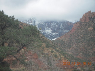 325 84q. Zion National Park - drive