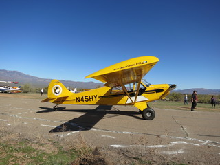 Bouquet Ranch - mini fly-in - N8377W