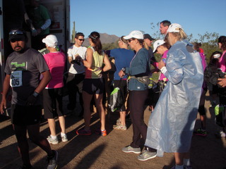 Mountain to Fountain 15 Km race - start crowd