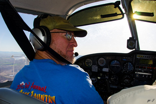 1139 87b. Yaseen's pictures - Adam flying N8377W