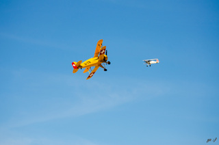 Yaseen's pictures - monster truck at Cactus Fly-in