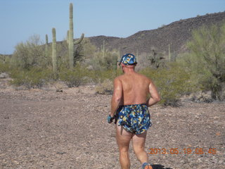 101 89k. Adam running at Windmill (back)