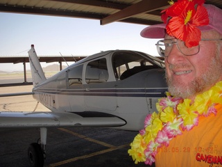 1221 89v. aerial - Adam and leis and flower and N8377W at Deer Valley