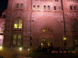 96 8ev. London Natural History Museum