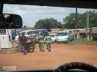 Uganda - drive north to Chobe Sarari Lodge