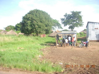 Uganda - drive to Murcheson Falls National Park