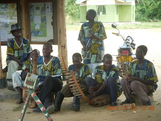 Uganda - Murcheson Falls National Park - musical band