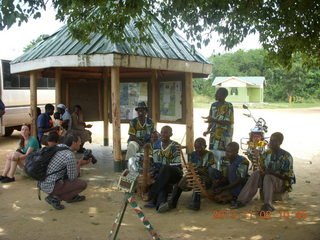 Uganda - Murcheson Falls National Park - musical band