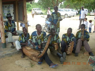 Uganda - Murcheson Falls National Park - musical band