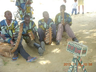 Uganda - Murcheson Falls National Park - musical band