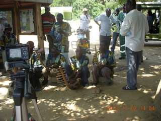 Uganda - Murcheson Falls National Park - musical band