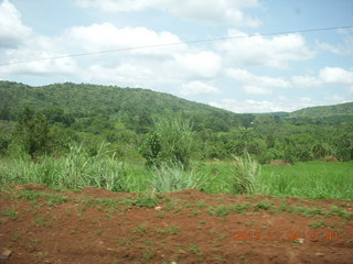 Uganda - drive to chimpanzee park