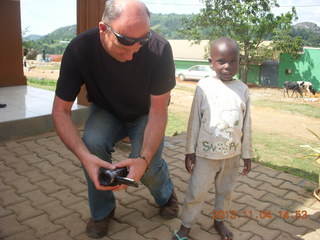 Uganda - drive to chimpanzee park - lunch