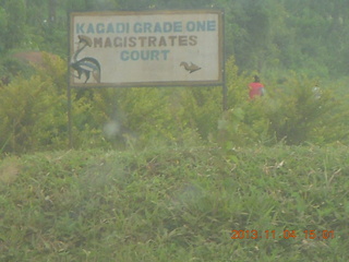 Uganda - drive to chimpanzee park