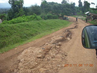 259 8f6. Uganda - drive back from chimpanzee park