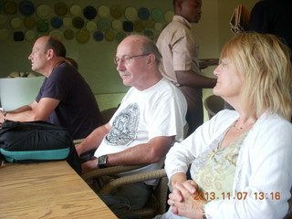 59 8f7. Uganda - Kampala - lunch stop