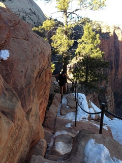 2104 8gt. Zion National Park - Angels Landing hike - Adam