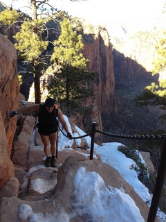 2108 8gt. Zion National Park - Angels Landing hike - Adam