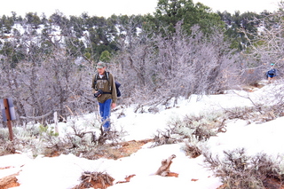 2195 8gu. Zion National Park - Cable Mountain hike - Adam