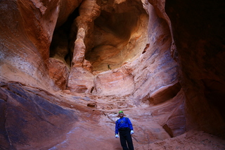 2227 8gv. Cave Valley hike - our echo cave - Adam