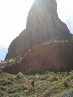 2288 8m4. Canyon de Chelly - Spider Rock hike - Adam