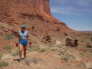 2299 8mf. Canyonlands National Park - Lathrop hike - Adam (tripod and timer)
