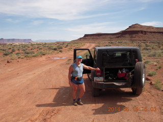 2306 8mf. Canyonlands National Park - Lathrop hike - Jeep + Adam on White Rim Road