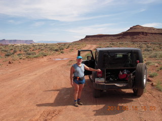 2307 8mf. Canyonlands National Park - Lathrop hike - Jeep + Adam on White Rim Road