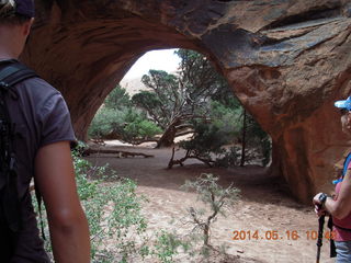 120 8mg. Arches National Park - Devil's Garden hike - Navajo Arch