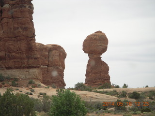 146 8mg. Arches National Park drive - Balanced Rock