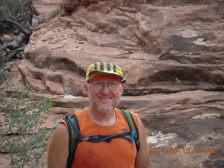 2397 8mj. Canyonlands National Park - Needles - Elephant Hill + Chesler Park hike - Adam