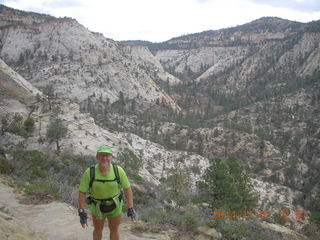 2433 8t1. Zion National Park - Observation Point hike - Adam