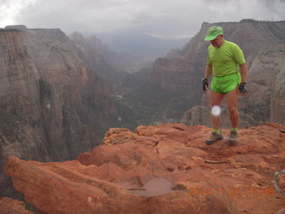2443 8t1. Zion National Park - Observation Point hike- summit - Adam