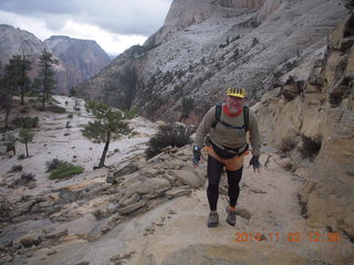 2486 8t2. Zion National Park - West Rim hike - Adam