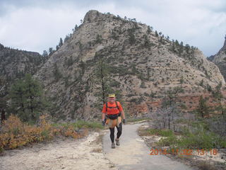 2491 8t2. Zion National Park - West Rim hike - Adam