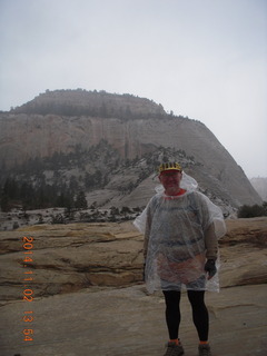 2497 8t2. Zion National Park - West Rim hike - Adam