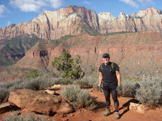 2506 8t3. Zion National Park - Watchman hike - Adam