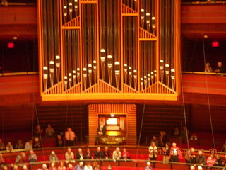 Philadelphia Orchestra stage with organ